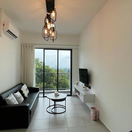 Sandakan Homestay Apartment Forest Cabin 森林小屋 2R2B Екстер'єр фото
